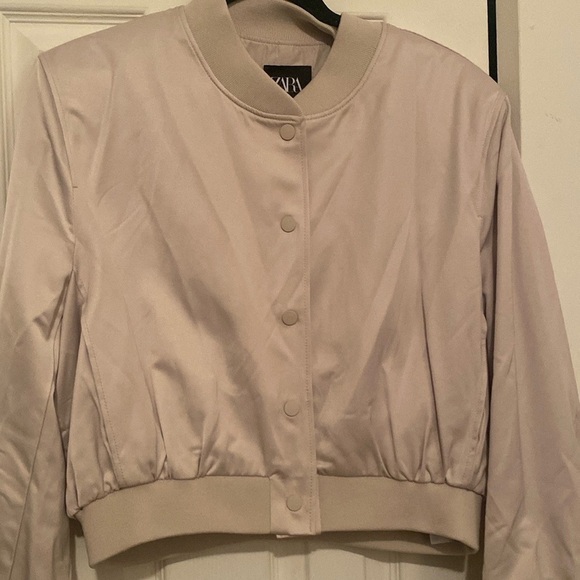 ZARA WOMAN SATIN EFFECT CROP BOMBER SIZE XL SAND NEW WITH TAGS - Picture 8 of 11